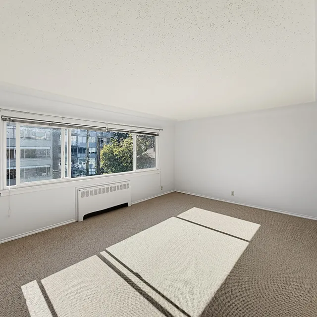 Valcrest Manor in The West End - 1 Bedroom Apartment For Rent in Vancouver 12 - 1208 Burnaby Street, Vancouver, BC, V6E 1P5