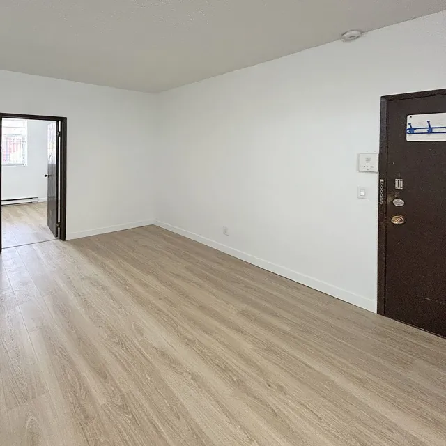 2026 Franklin in Hastings Sunrise - Unfurnished, 1 Bed 1 Bath Apartment For Rent at 4 - 2026 Franklin, Vancouver, V5L 1R3 2026 Franklin in Hastings Sunrise - Unfurnished, 1 Bed 1 Bath Apartment For Rent at 4 - 2026 Franklin, Vancouver, V5L 1R3