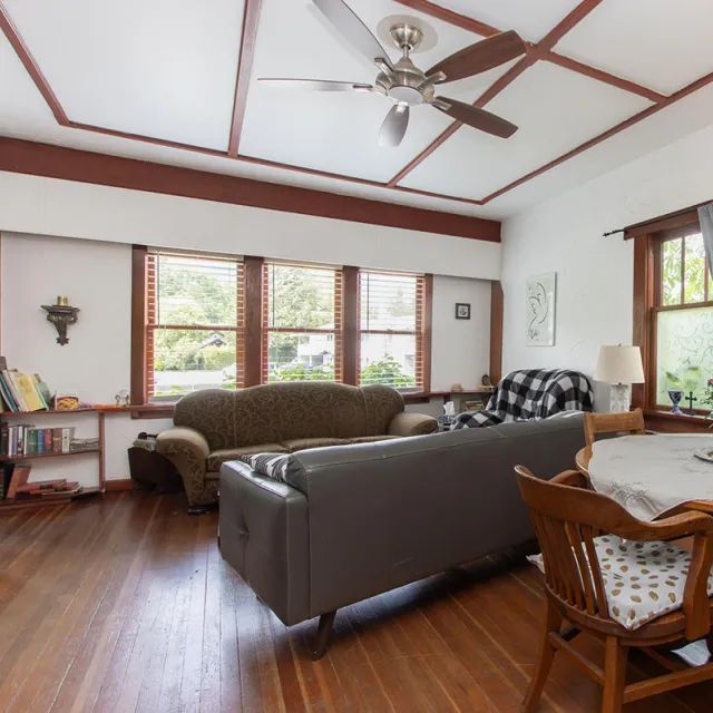 Downtown Squamish - 3 Bedroom House For Rent in Squamish at 37992 Fifth Avenue, Squamish, BC, V8B 1G3 Downtown Squamish - 3 Bedroom House For Rent in Squamish at 37992 Fifth Avenue, Squamish, BC, V8B 1G3