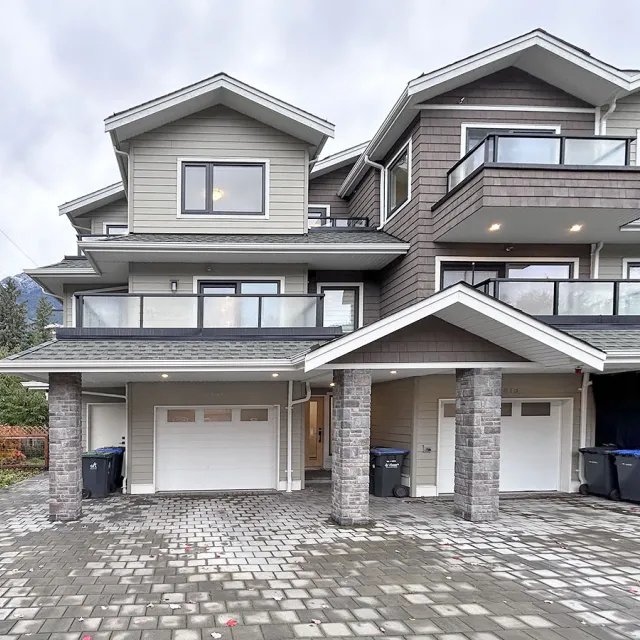 Brackendale - 4 Bedroom Townhouse For Rent in Squamish at 41811 Hope Road, Squamish, BC, V0N 1H0 Brackendale - 4 Bedroom Townhouse For Rent in Squamish at 41811 Hope Road, Squamish, BC, V0N 1H0