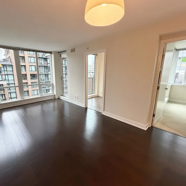 Donovan in Yaletown - 2 Bedroom Apartment For Rent in Vancouver 809 - 1055 Richards Street, Vancouver, BC, V6B 0C2