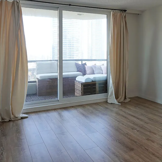 Brent Gardens in Brentwood - 1 Bedroom Apartment For Rent in Burnaby 2004 - 4353 Halifax Street, Burnaby, BC, V5C 5Z4