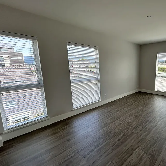 ERA in Downtown Maple Ridge - 1 Bedroom Apartment For Rent in Maple Ridge 213 - 22265 Dewdney Trunk Road, Maple Ridge, BC, V2X 3J1