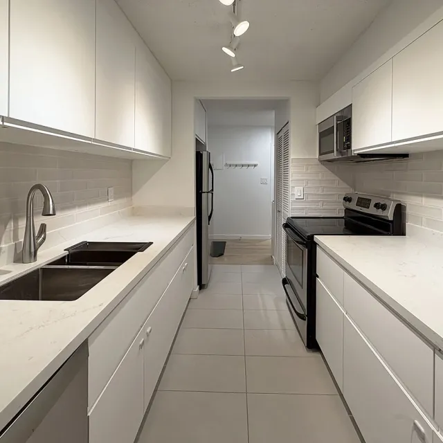Erickson Tower in Lougheed - 1 Bedroom Apartment For Rent in Burnaby 1605 - 9541 Erickson Drive, Burnaby, BC, V3J 7N8