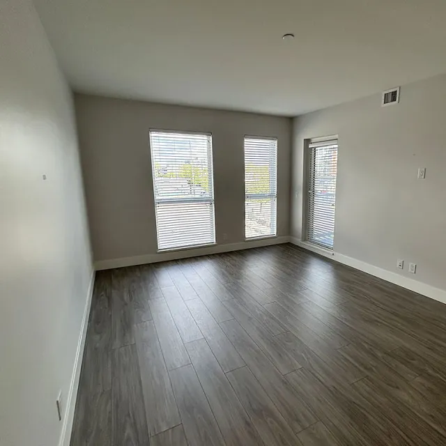 ERA in Downtown - 1 Bedroom Apartment Rentals in Maple Ridge 22265 Dewdney Trunk Road, Maple Ridge, BC, V2X 3J1