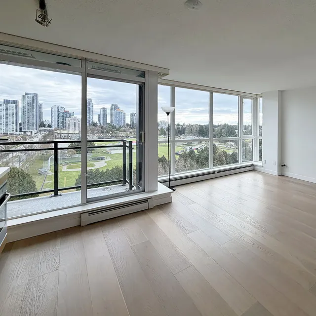 City Point Tower in Whalley - 1 Bedroom Apartment For Rent in Surrey 1304 - 10777 University Drive, Surrey, BC, V3T 0E6