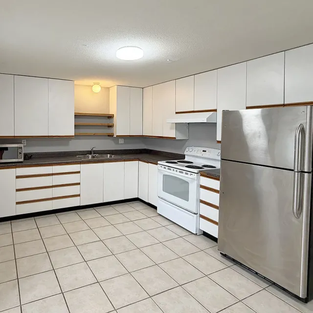Cloverdale - 2 Bedroom Basement For Rent in Surrey 6639B 184 Street, Surrey, BC, V3S 1G5