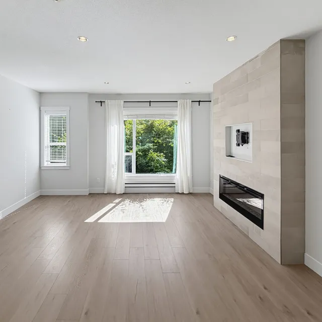 Soho in Grandview Heights - 3 Bedroom Townhouse For Rent in Surrey 32 - 16337 23A Avenue, Surrey, BC, V3Z 0S3
