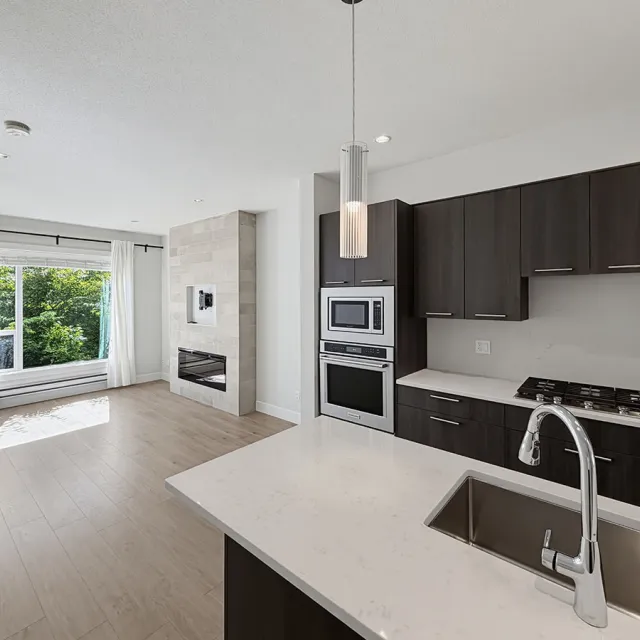 Soho in Grandview Heights - 3 Bedroom Townhouse For Rent in Surrey 32 - 16337 23A Avenue, Surrey, BC, V3Z 0S3