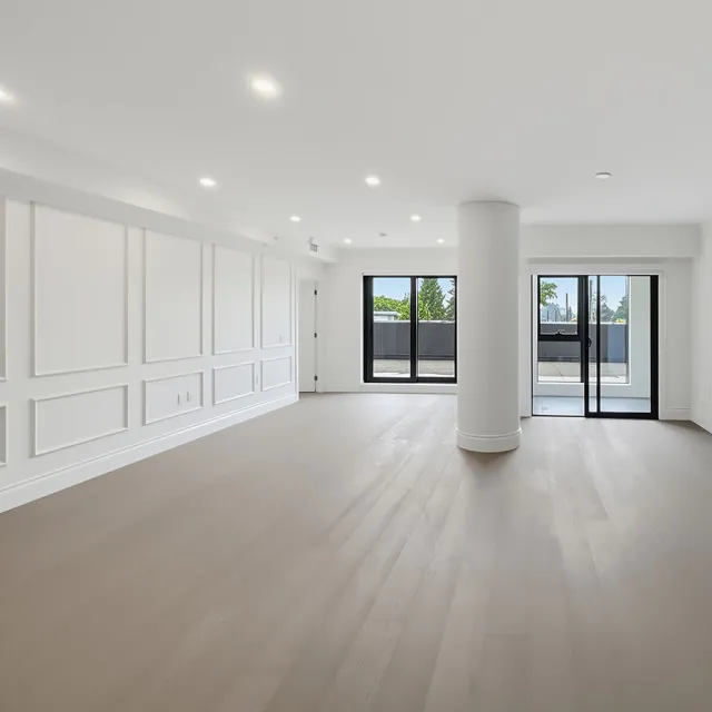 Gryphon House in Kerrisdale - 2 Bedroom Apartment For Rent in Vancouver 302 - 2105 West 46th Avenue, Vancouver, BC, V6M 2L1