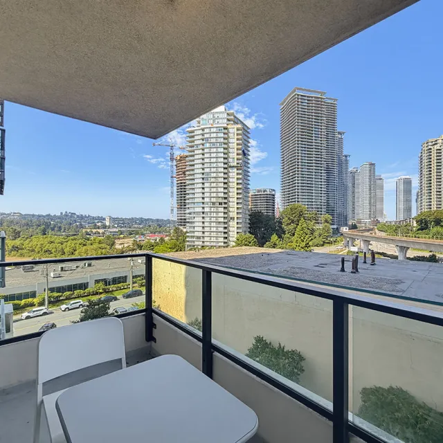 Affinity in Brentwood - 1 Bedroom Apartment For Rent in Burnaby 706 - 2200 Douglas Road, Burnaby, BC, V5C 0G8