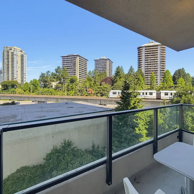 Affinity in Brentwood - 1 Bedroom Apartment For Rent in Burnaby 706 - 2200 Douglas Road, Burnaby, BC, V5C 0G8