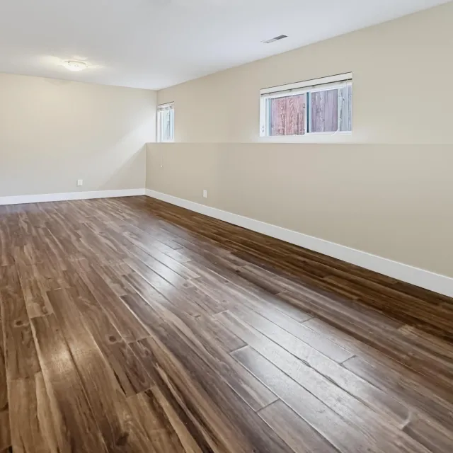Renfrew Heights - 2 Bedroom Basement For Rent in Vancouver 2862B East 18th Avenue, Vancouver, BC, V5M 2R2