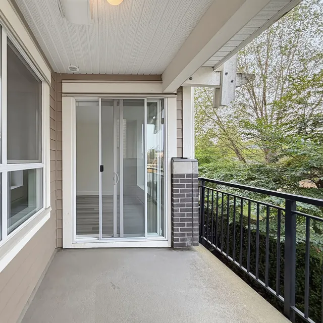Macpherson Walk in Metrotown - 1 Bedroom Apartment For Rent in Burnaby 209 - 5788 Sidley Street, Burnaby, BC, V5J 0E4