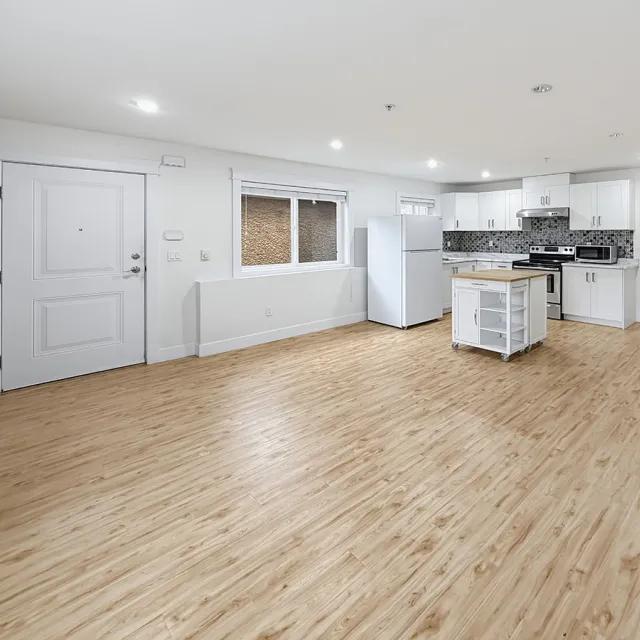 Marpole - 2 Bedroom Laneway House For Rent in Vancouver 172 East 60th Avenue, Vancouver, BC, V5X 1Z6