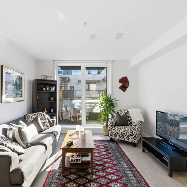 Evolv35 in Lower Lonsdale - 3 Bedroom Townhouse For Rent in North Vancouver 33A - 720 East 3rd Street, North Vancouver, BC, V7L 0G7