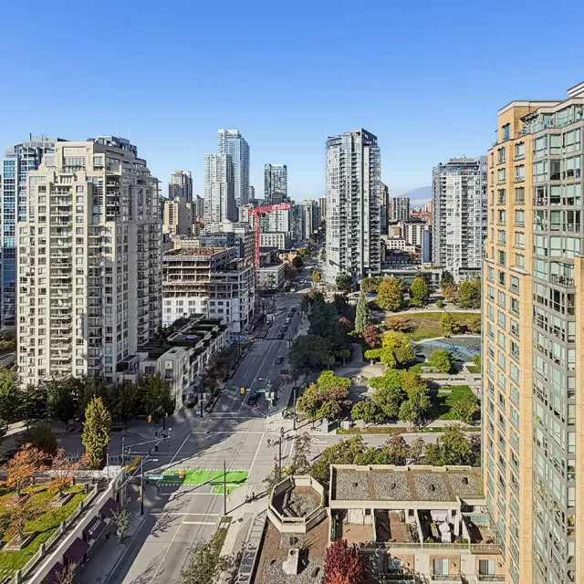 City Crest in Yaletown - 1 Bedroom Apartment For Rent in Vancouver 2004 - 1155 Homer Street, Vancouver, BC, V6B 5T5