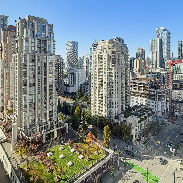 City Crest in Yaletown - 1 Bedroom Apartment For Rent in Vancouver 2004 - 1155 Homer Street, Vancouver, BC, V6B 5T5