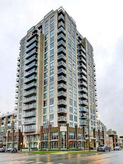 Building - Local On Lonsdale in North Vancouver, BC at 135 17th Street West