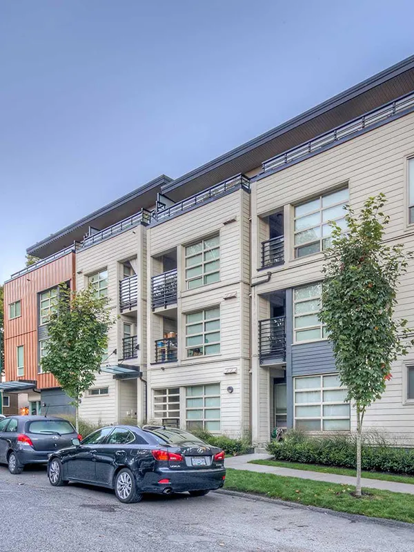 Building - 885 Off The Drive in Vancouver, BC at 885 Salsbury Drive