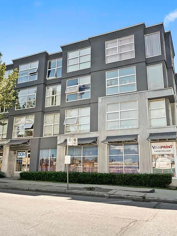 Building - Broadway Crest in Vancouver, BC at 418 East Broadway