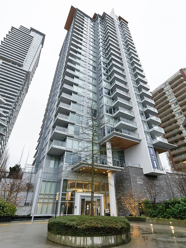 Building - Crown in Coquitlam, BC at 520 Como Lake Avenue Building - Crown in Coquitlam, BC at 520 Como Lake Avenue