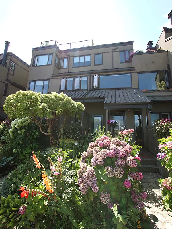 Building - Heather Point in Vancouver, BC at 822 Millbank