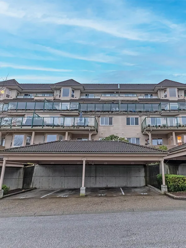 Building - Seafront Villa in Port Moody, BC at 121 Shoreline Circle