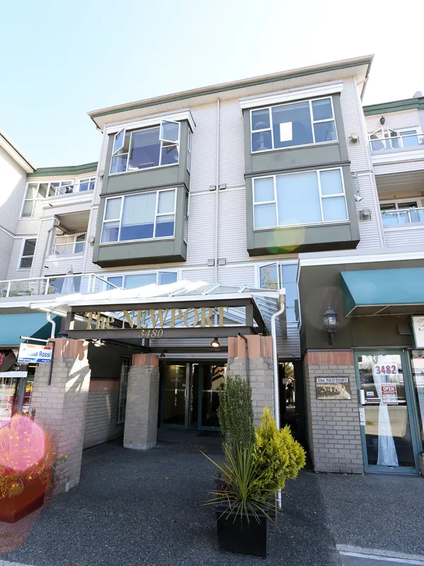Building - The Newport in Vancouver, BC at 3480 Main Street
