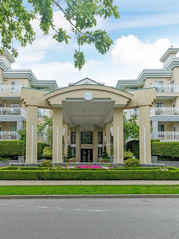 Building - Saint James House in Vancouver, BC at 5835 Hampton Place