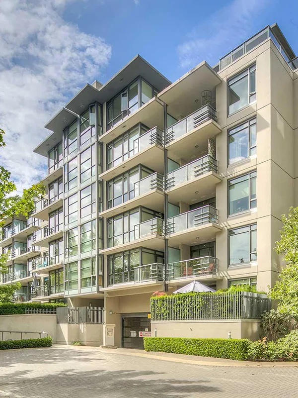 Building - Avenue at Tapestry in Vancouver, BC at 750 West 12th Avenue