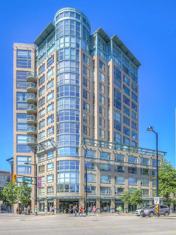 Building - Pacific Plaza in Vancouver, BC at 283 Davie Street