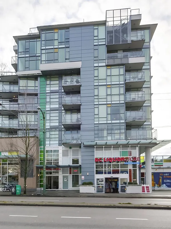 Building - Pinnacle Living on Broadway in Vancouver, BC at 2080 West Broadway