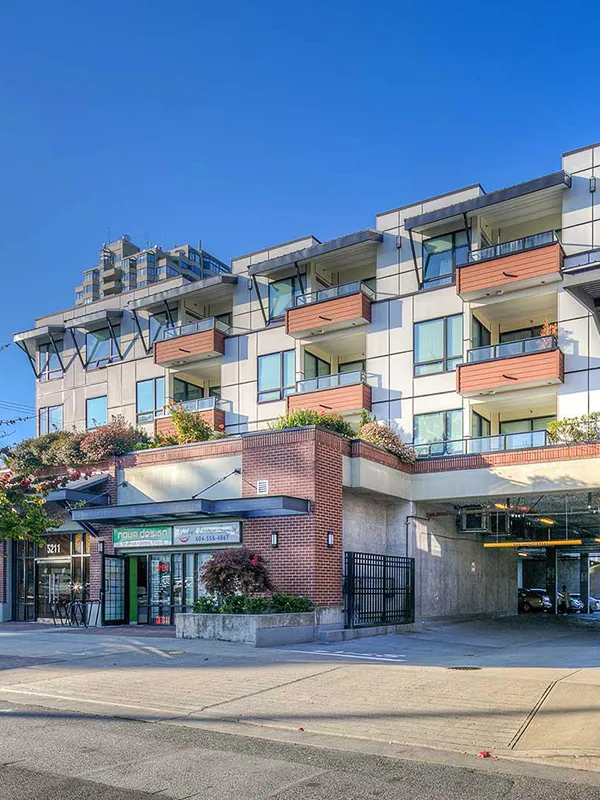 Building - Oakterra in Burnaby, BC at 5211 Grimmer Street