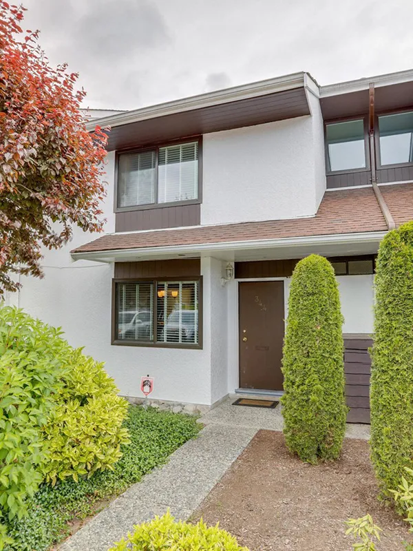 Building - Glenacres Village in Richmond, BC at 9700 Glenacres Drive