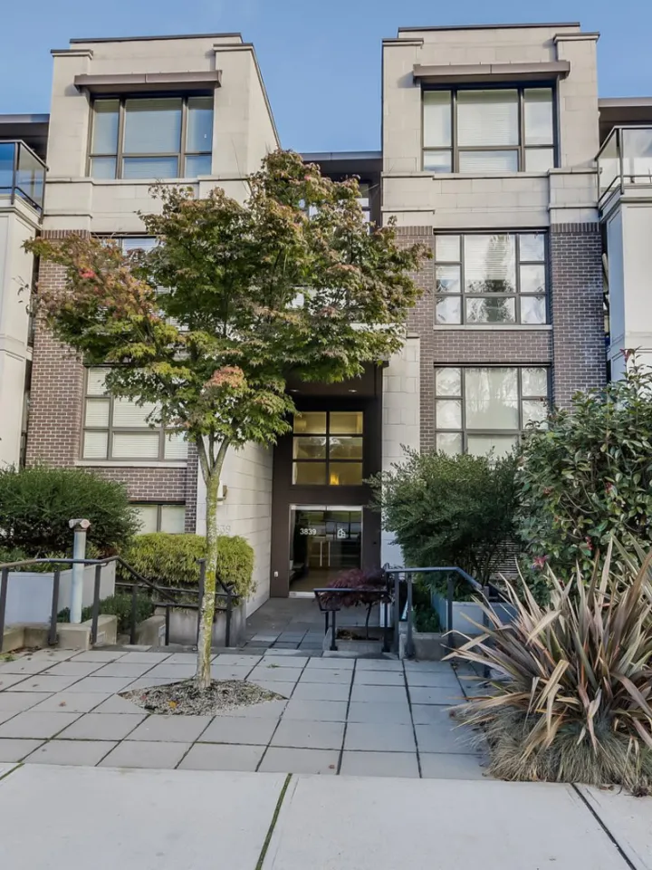 Building - Brillia in Vancouver, BC at 3839 West 4th Avenue