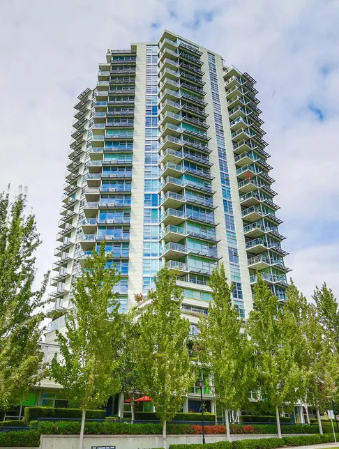 Building - Icon in Vancouver, BC at 633 Kinghorne Mews