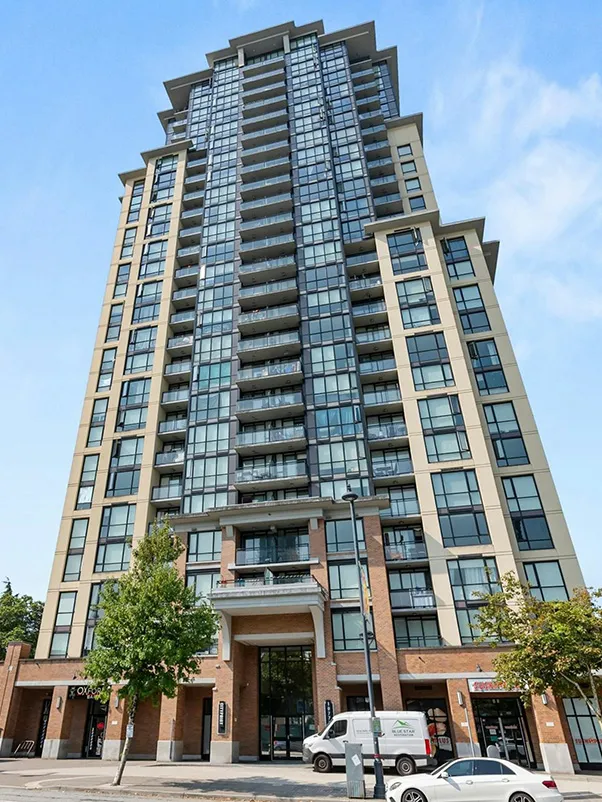 Building - City Point in Surrey, BC at 10777 University Drive